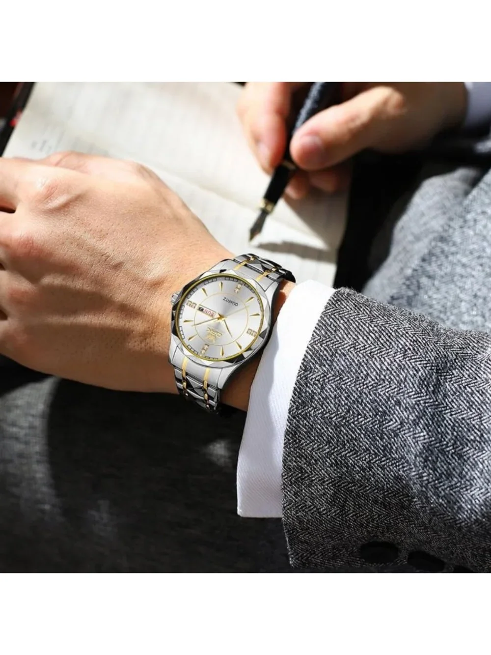 Stylish Waterproof Men's Watch with Diamond Roman Numerals, Stainless Steel